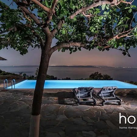 Villa Homm In Kea Stunning Pool&view Melissaki